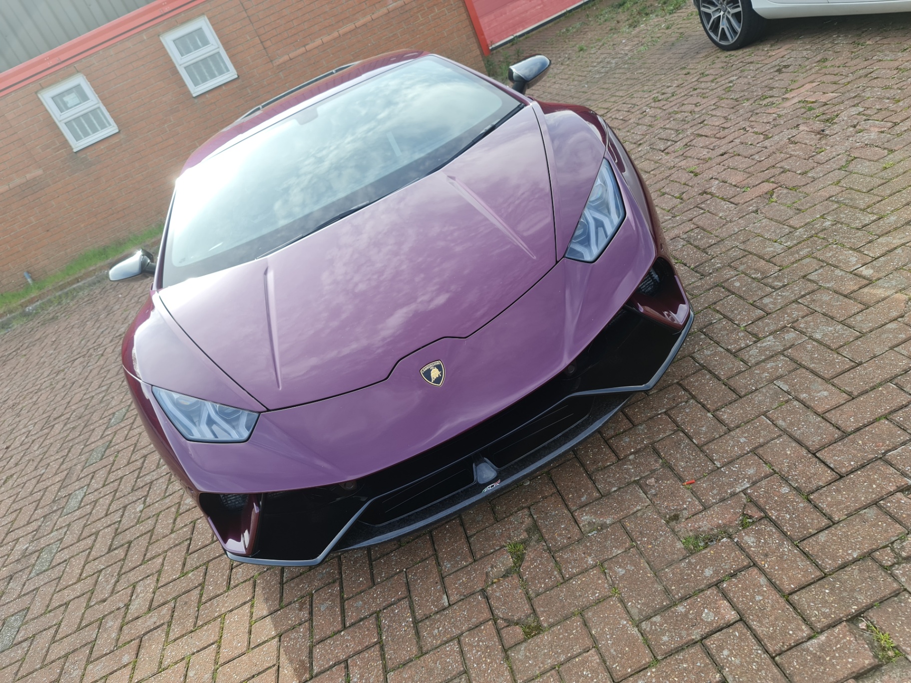Purple Lamborghini Huracán